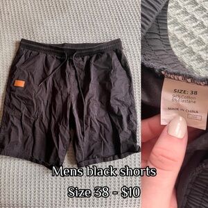 SHEIN Black Cargo Shorts for Men